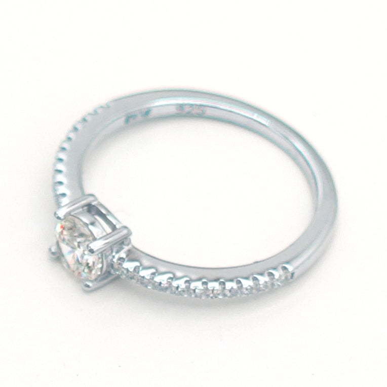 Sølv ring med zirkonia