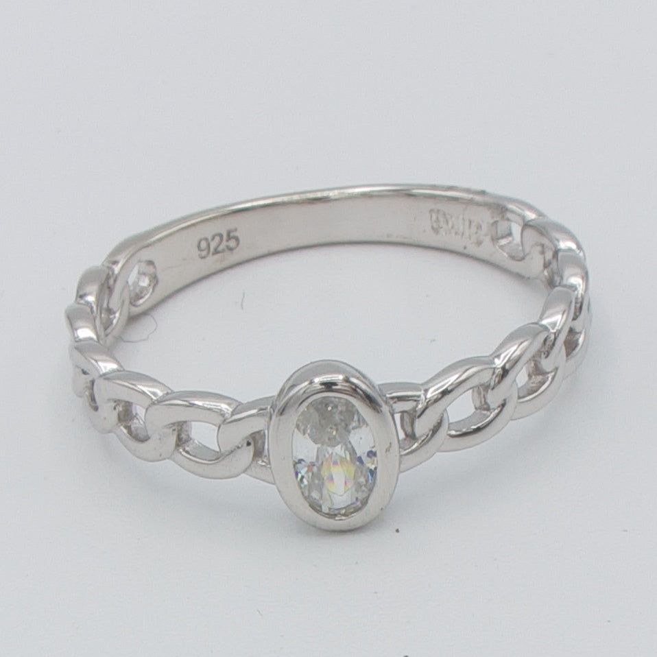 Sølv ring med panserkæde og oval zirkonia