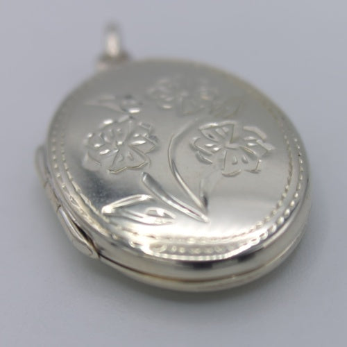 Oval sølv medaljon vedhæng med blomstermotiv