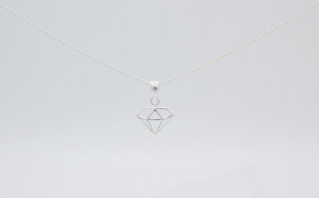 Udskåret diamant halskæde i sølv