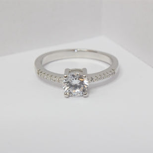 Sølv ring med zirkoner