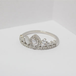 Sølv ring med krone og zirkoner