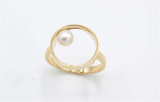Pearl 14 kt ring, rund