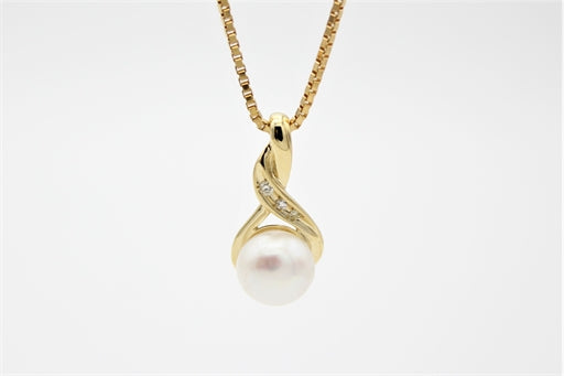 Pearl 8 kt halskæde, 3 brill.