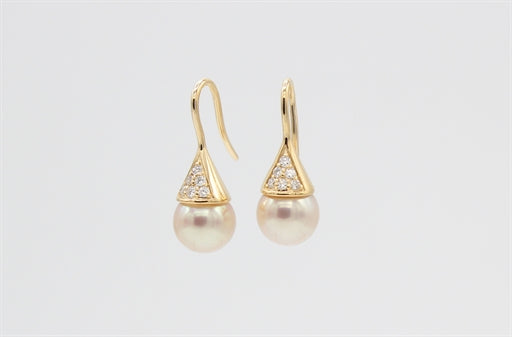 Pearl ørehængere i 14 kt. rødguld med perle og brillanter