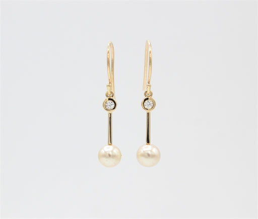 Pearl ørehængere i 14 kt. rødguld med perle og brillant